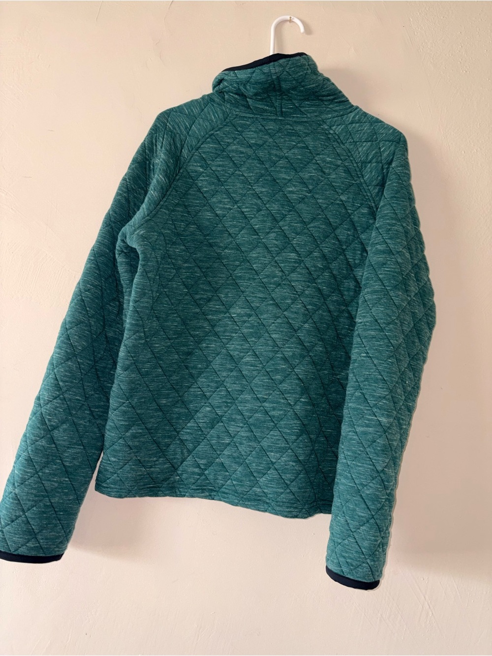 Oiselle Lauren Quilted Teal Turtleneck Sweatshirt - Women - Picture 3 of 3